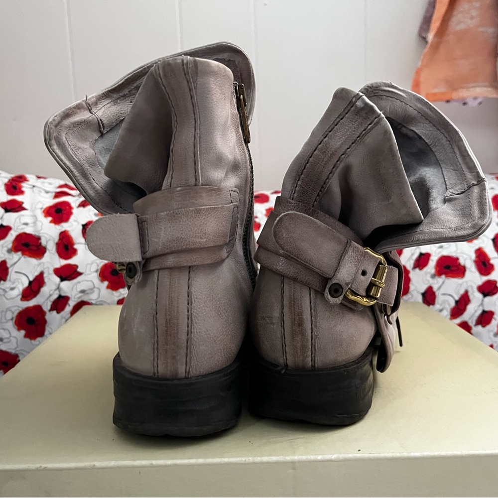 A.S.98 Cream Ankle Boots with Zipper - Picture 4 of 6